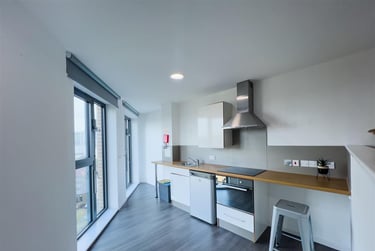 1 bed studio, North Hanover Street, Glasgow, G40PY - Image 3